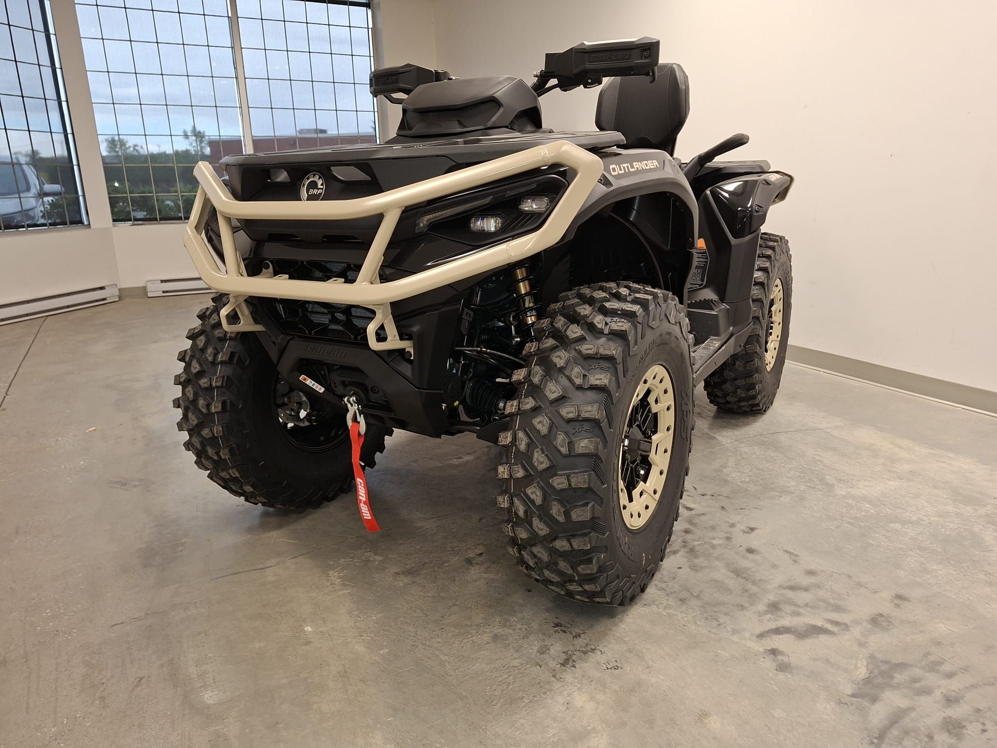 Can-Am Outlander MAX Backcountry