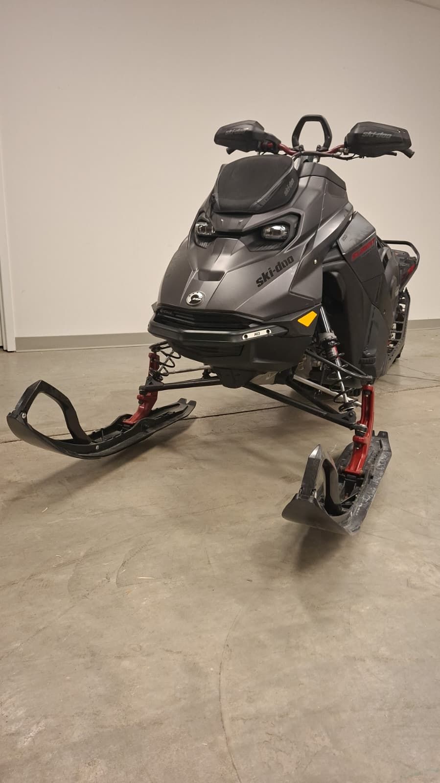 Ski-Doo Summit Adrenaline Edge